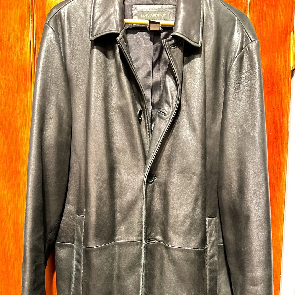 Banana Republic Men’s leather jacket, size M.